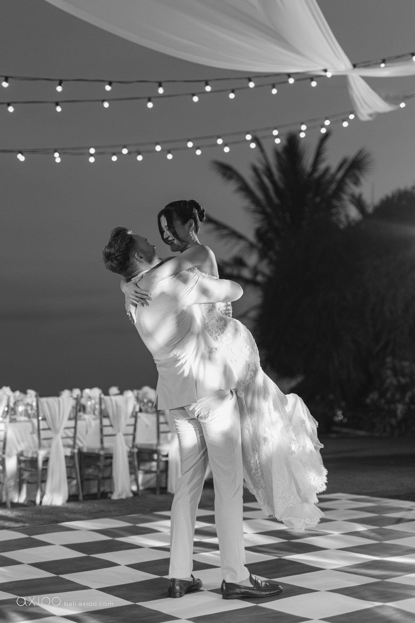 Axioo: A Universe of Love